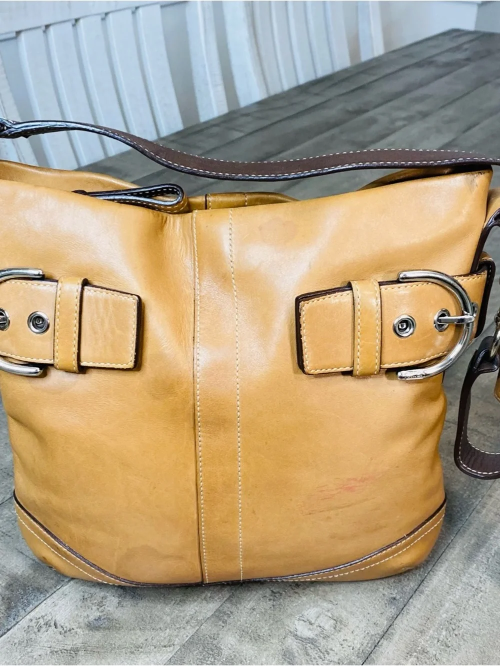 Coach Soho Slim Duffle 1453 Shoulder Bag Tan Leather Brown Crossbody Bag Purse - Picture 3 of 12